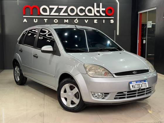 FORD FIESTA 1.6 MPI SEDAN 8V FLEX 4P MANUAL FORD FIESTA 1.6 MPI SEDAN 8V FLEX 4P MANUAL